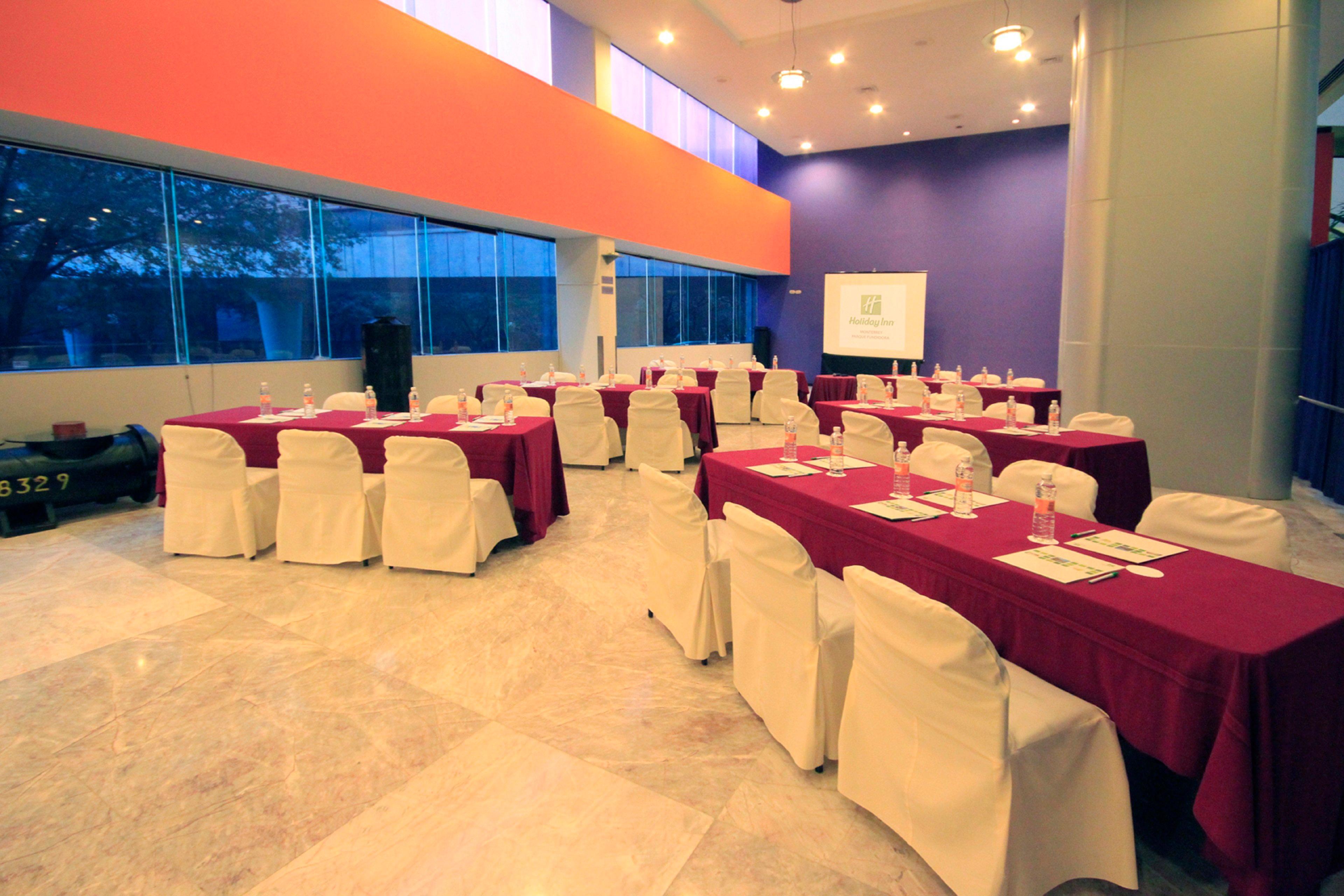 Holiday Inn Monterrey-Parque Fundidora By Ihg Exterior photo Meeting room